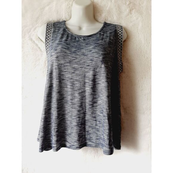 W5 Tops - W5 blue embroidered large knit top